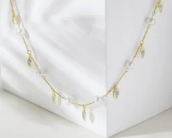 Naszyjnik z żółtego złota z diamentami i perłami - próba 375