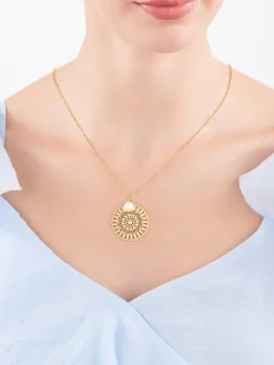 Naszyjnik ze stali szlachetnej z perłą - rozeta