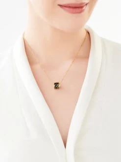 Naszyjnik ze stali szlachetnej z emalią