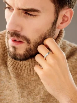 Obrączka srebrna z cyrkoniami