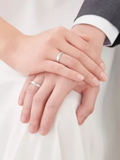 Obrączki Ślubne Apart.  Białe złoto rodowane. Wzór 4/103