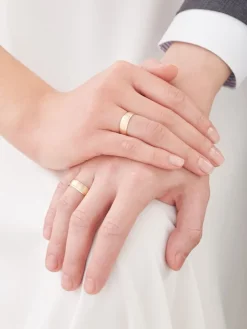 Obrączki Ślubne Apart.  Żółte złoto. Wzór 4/238