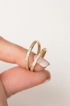 Obrączki Ślubne Apart.  Żółte złoto. Wzór 841