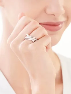 Pierścionek srebrny z cyrkoniami