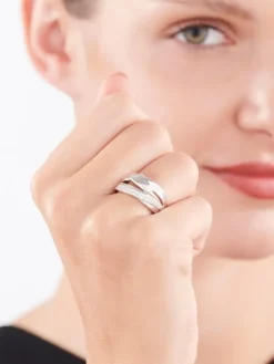 Pierścionek srebrny z cyrkoniami