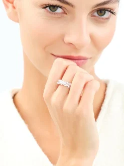 Pierścionek srebrny z cyrkoniami