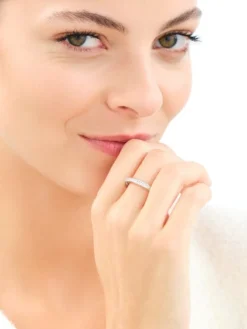 Pierścionek srebrny z cyrkoniami