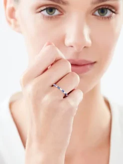 Pierścionek srebrny z cyrkoniami