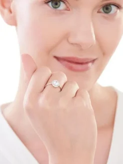 Pierścionek srebrny z cyrkoniami