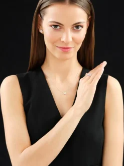 Pierścionek z białego złota z diamentami - kwiaty - 1,35 ct - próba 750