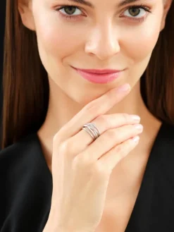 Pierścionek z białego złota z diamentami - 0,15 ct - próba 585