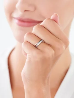 Pierścionek z białego złota z diamentami - 0,09 ct - próba 585