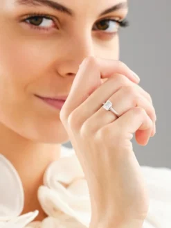 Pierścionek z białego złota z diamentem laboratoryjnym - 1,00 ct - próba 750