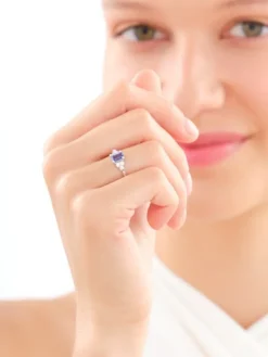 Pierścionek z białego złota z brylantami i tanzanitem - próba 585