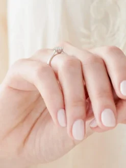 Pierścionek z białego złota z brylantami - 0,30 ct - próba 585