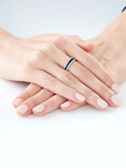 Pierścionek z białego złota z brylantami i szafirami - próba 585