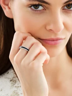 Pierścionek z białego złota z brylantami i szafirami - próba 585