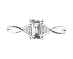 Pierścionek z białego złota z diamentami i topazem białym - próba 375