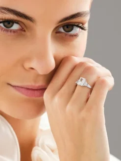 Pierścionek z białego złota z diamentami laboratoryjnymi - 2,76 ct - próba 750