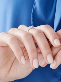 Pierścionek z białego złota z brylantami i tanzanitem - próba 585