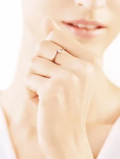 Pierścionek z białego złota z brylantem - 0,10 ct - próba 585