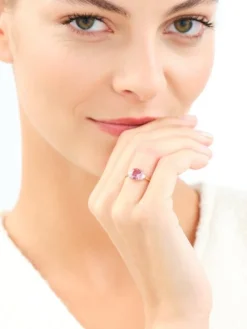 Pierścionek z różowego złota z diamentami i topazem - próba 585