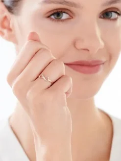 Pierścionek z różowego złota z diamentami - serce, nieskończoność - 0,02 ct - próba 375