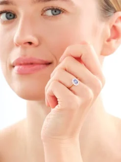 Pierścionek z żółtego i białego złota z brylantami i tanzanitem - próba 585