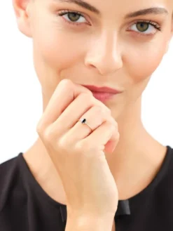 Pierścionek z żółtego i białego złota z brylantami i szafirem - próba 585