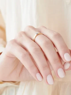 Pierścionek z żółtego i białego złota z brylantem - 0,06 ct - próba 585