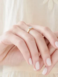 Pierścionek z żółtego i białego złota z diamentami - 0,25 ct - próba 585