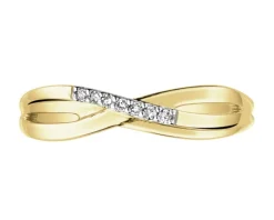 Pierścionek z żółtego złota z diamentami - 0,03 ct - próba 375