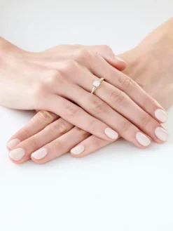 Pierścionek z żółtego złota z brylantami - 0,19 ct - próba 585