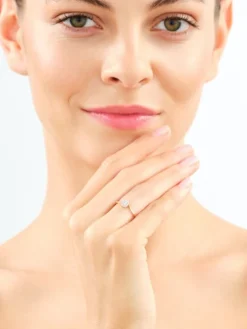 Pierścionek z żółtego złota z diamentami - 0,07 ct - próba 585