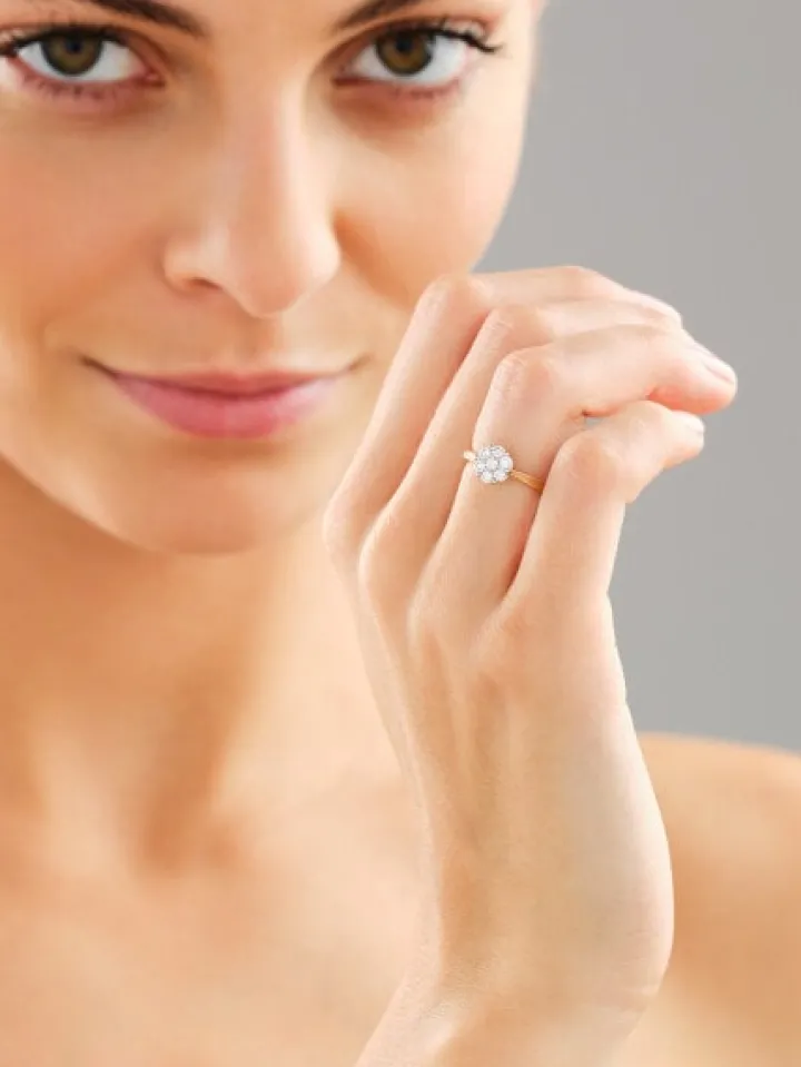 Pierścionek z żółtego złota z brylantami laboratoryjnymi - 0,35 ct - próba 585