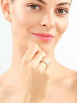 Pierścionek z żółtego złota z brylantem - 0,30 ct - próba 585