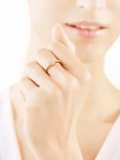 Pierścionek z żółtego złota z diamentami - 0,15 ct - próba 585