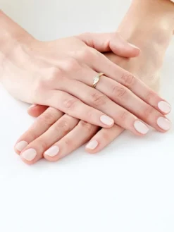 Pierścionek z żółtego złota z brylantem - 0,10 ct - próba 585