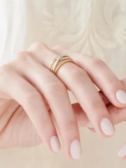 Pierścionek z żółtego złota z diamentami - 0,15 ct - próba 585