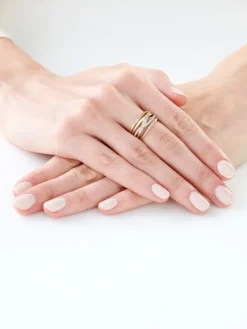 Pierścionek z żółtego złota z diamentami - 0,15 ct - próba 585