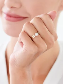 Pierścionek z żółtego złota z brylantami - 0,10 ct - próba 585