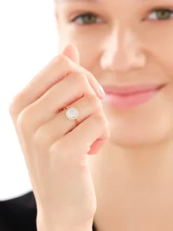 Pierścionek z żółtego złota z diamentami - 0,15 ct - próba 585