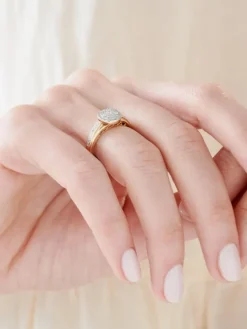 Pierścionek z żółtego złota z diamentami - 0,25 ct - próba 585