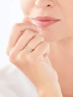 Pierścionek z żółtego złota z diamentami - 0,02 ct - próba 375