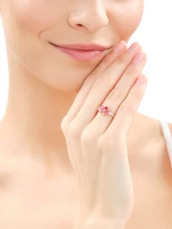 Pierścionek z żółtego złota z brylantami i kamieniami szlachetnymi - próba 585