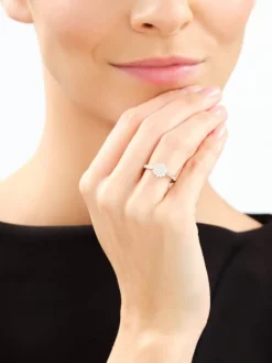 Pierścionek z żółtego złota z brylantami laboratoryjnymi - 0,44 ct - próba 585