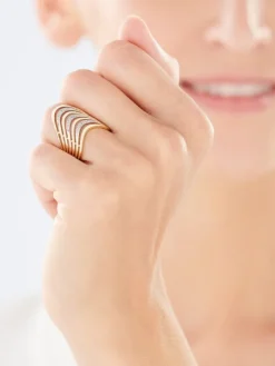 Pierścionek z żółtego złota z diamentami - 0,03 ct - próba 585