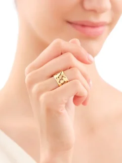 Pierścionek ze stali szlachetnej