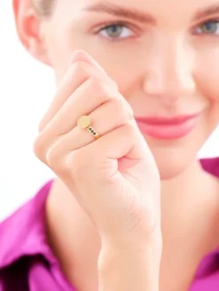 Pierścionek ze stali szlachetnej z cyrkoniami