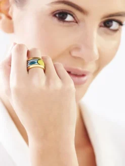 Pierścionek ze stali szlachetnej z emalią